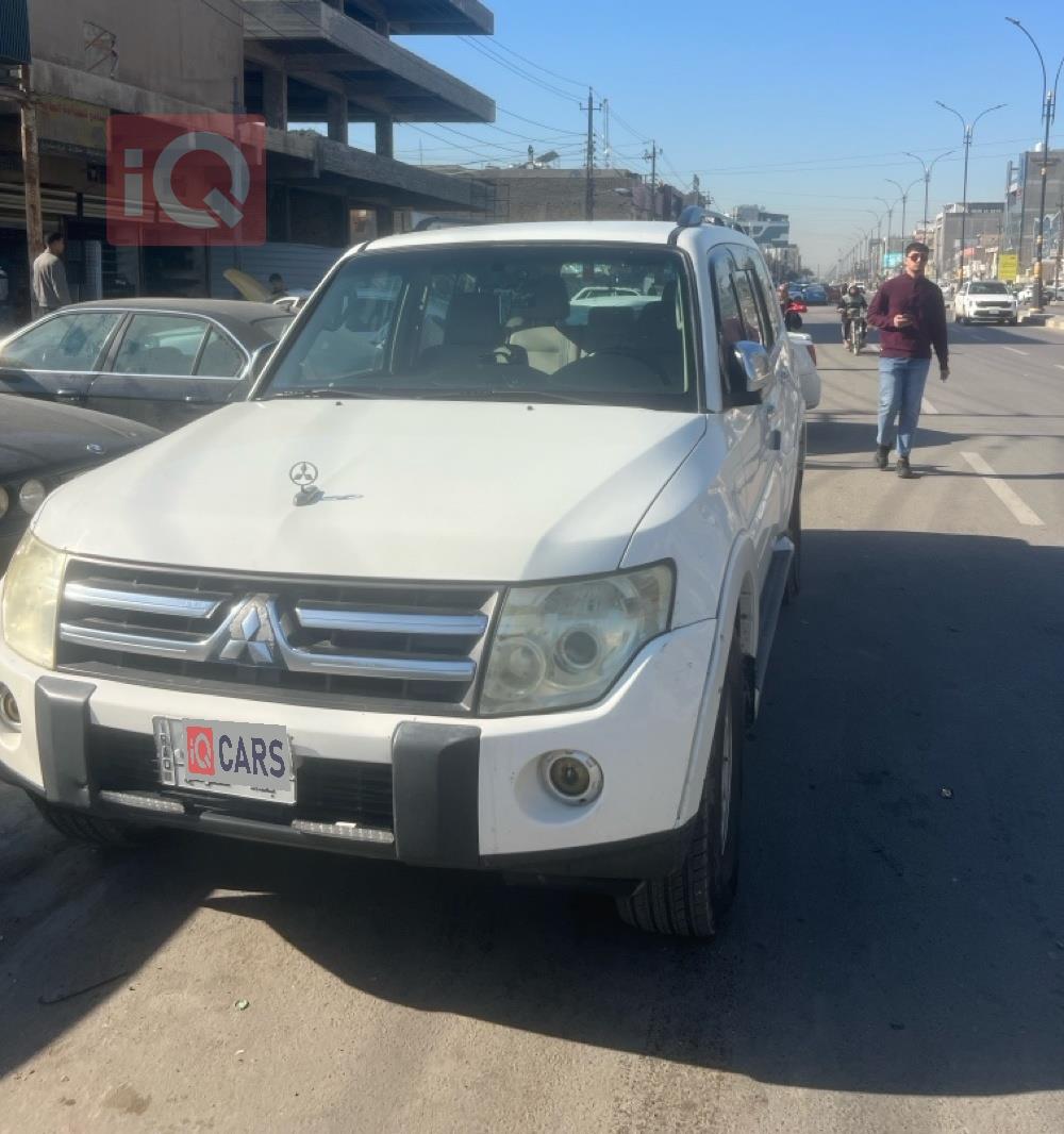 ميتسوبيشي باجيرو